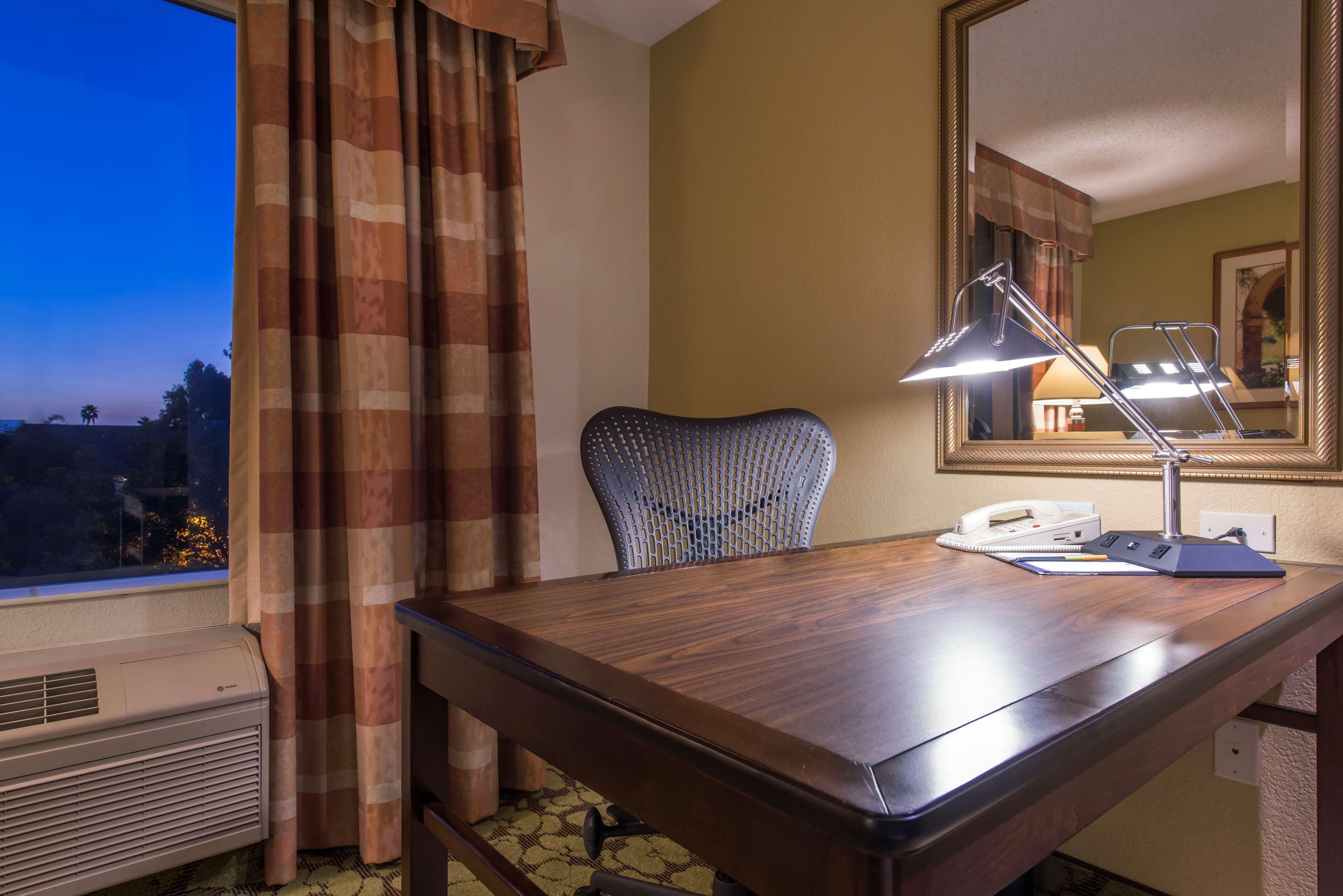 Hilton Garden Inn Arcadia/Pasadena Area Zewnętrze zdjęcie